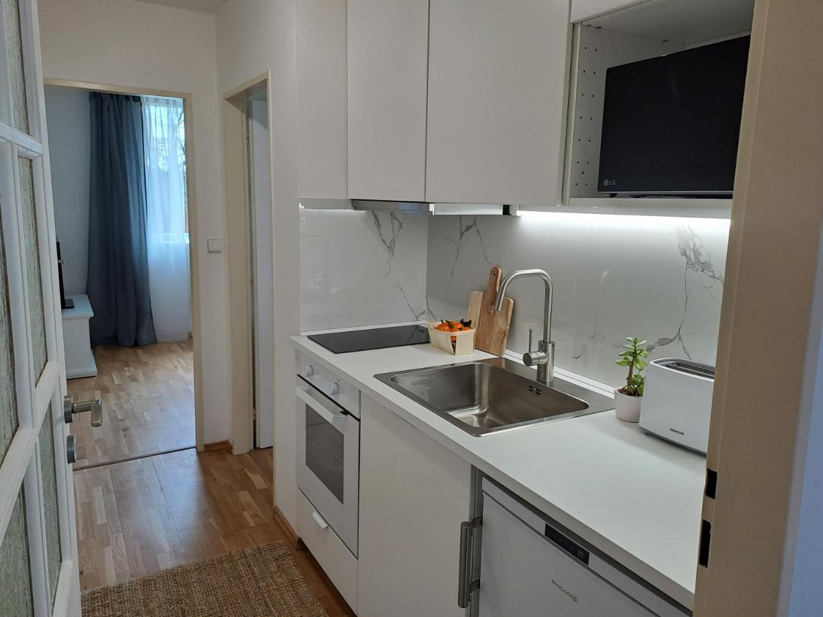 Apartmanovy Dum Se Zahradou V Klidne Casti Prahy Praha Eksteriør bilde
