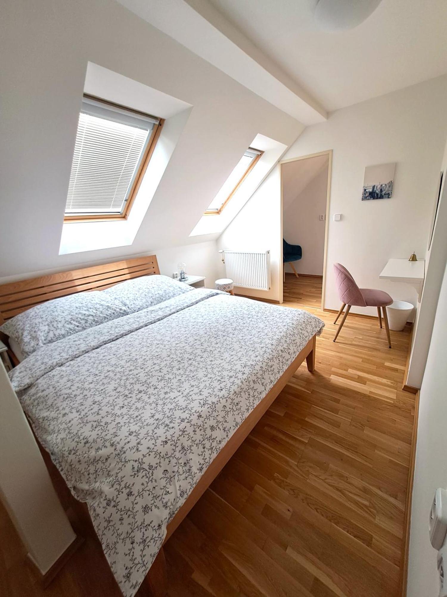 Apartmanovy Dum Se Zahradou V Klidne Casti Prahy Praha Eksteriør bilde